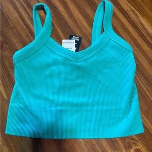 Women's Fresh Wear Crop Tank Sz M/L (Buckle) NWT